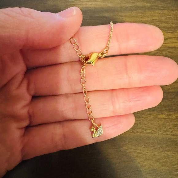 Authentic Swarovski Crystal Ocean Necklace, Multi-Colour Seahorse - Picture 3 of 3